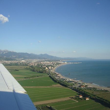 Appartamento Marina Марина-ди-Каррара Номер фото