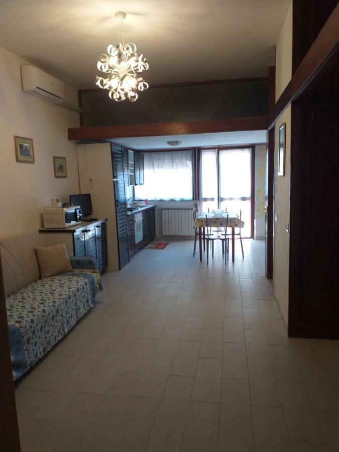 Appartamento Marina Марина-ди-Каррара Экстерьер фото